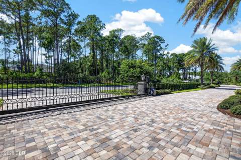 1015 Sudbury Lane, Ormond Beach FL - photo 14 of 150