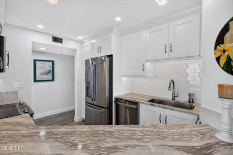 3047 S Atlantic Avenue #1103, Daytona Beach Shores FL - photo 15 of 49