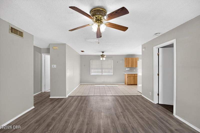 3 bedroom Single Family Residence at 1217 Arroyo Parkway, Hilltop Haven, Ormond Beach — photo 3