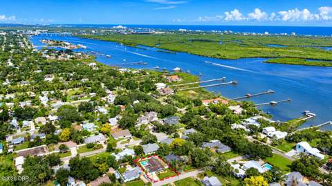 123 E Yelkca Terrace, Edgewater FL - photo 9 of 44