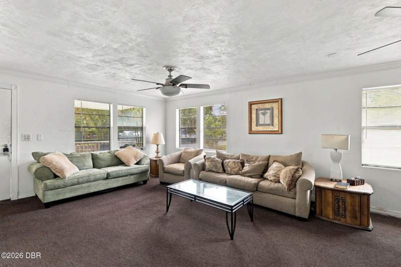7 bedroom Single Family Residence at 137 Dix Avenue, McNary, Ormond Beach — photo 3