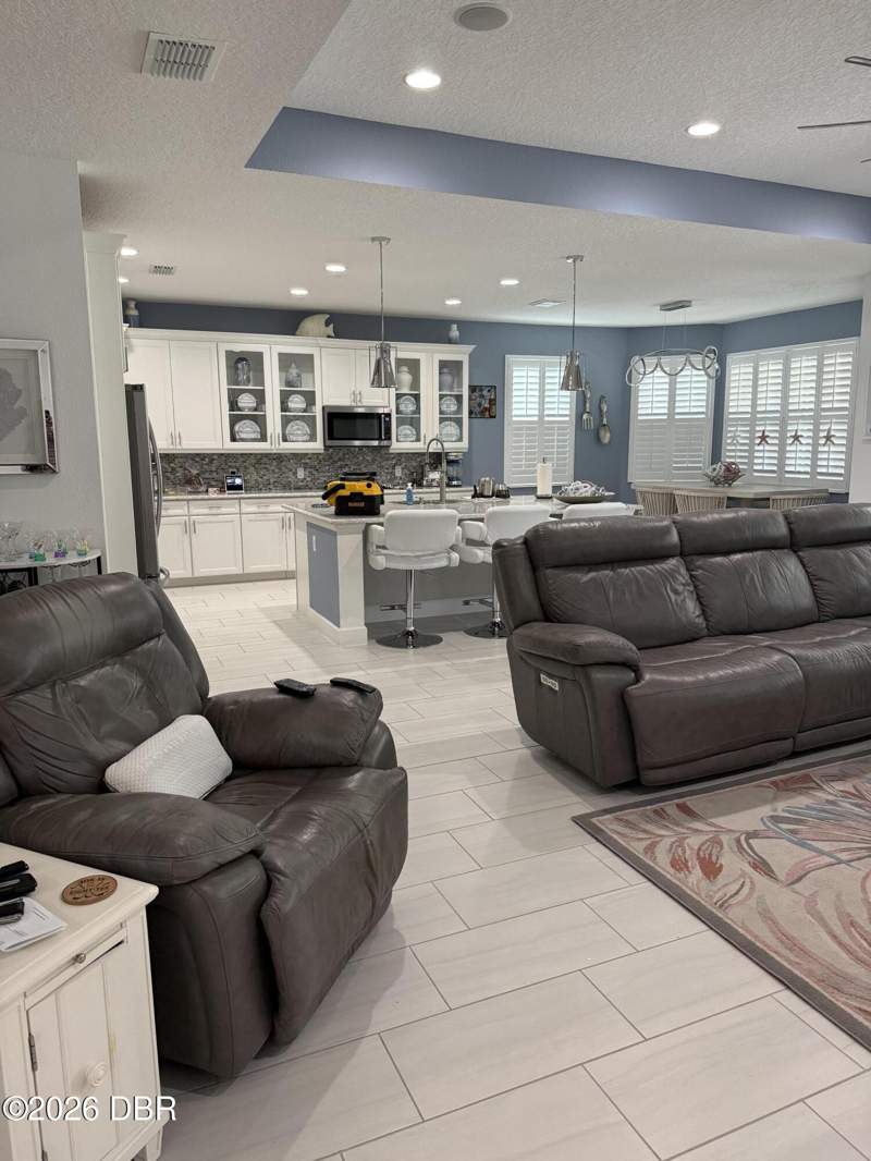 3 bedroom Single Family Residence at 879 Attitude Avenue, Latitude, Daytona Beach — photo 5