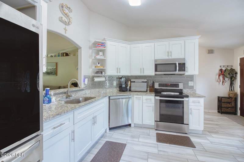 3 bedroom Single Family Residence at 27 Sounders Trail Circle, Saddlers Run, Ormond Beach — photo 3
