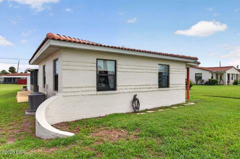 601 Robin Road #A, Ormond Beach FL - photo 16 of 40