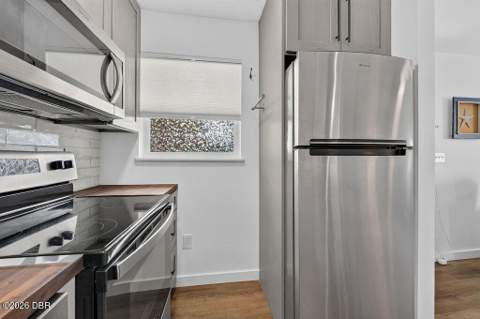601 Robin Road #A, Ormond Beach FL - photo 6 of 40