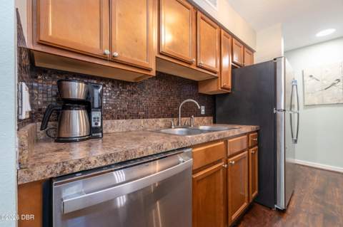1401 S Palmetto Avenue #615, Daytona Beach FL - photo 10 of 34