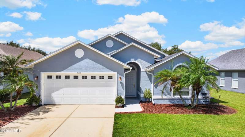 3 bedroom Single Family Residence at 6773 Calistoga Circle, Waters Edge, Port Orange — photo 2