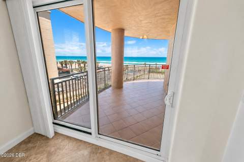 2515 S Atlantic Avenue #301, Daytona Beach Shores FL - photo 10 of 62