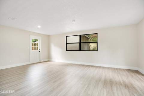 1512 Old Kings Road, Daytona Beach FL - photo 12 of 33