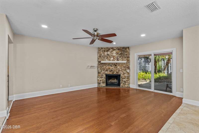 2 bedroom Townhouse at 222 Pine Cone Trail, Autumn Wood, Ormond Beach — photo 5