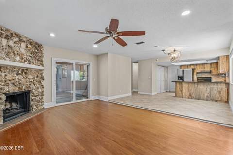 222 Pine Cone Trail, Ormond Beach FL - photo 9 of 39