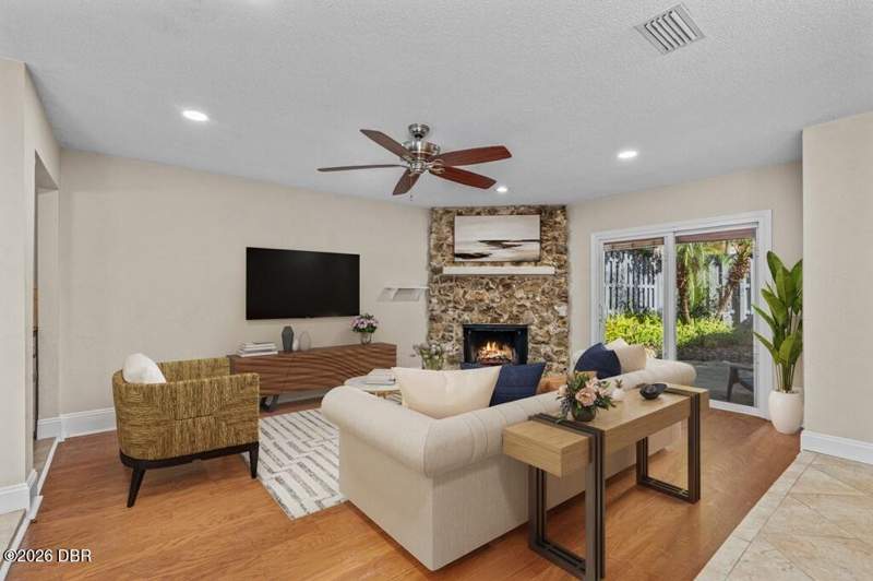 2 bedroom Townhouse at 222 Pine Cone Trail, Autumn Wood, Ormond Beach — photo 4