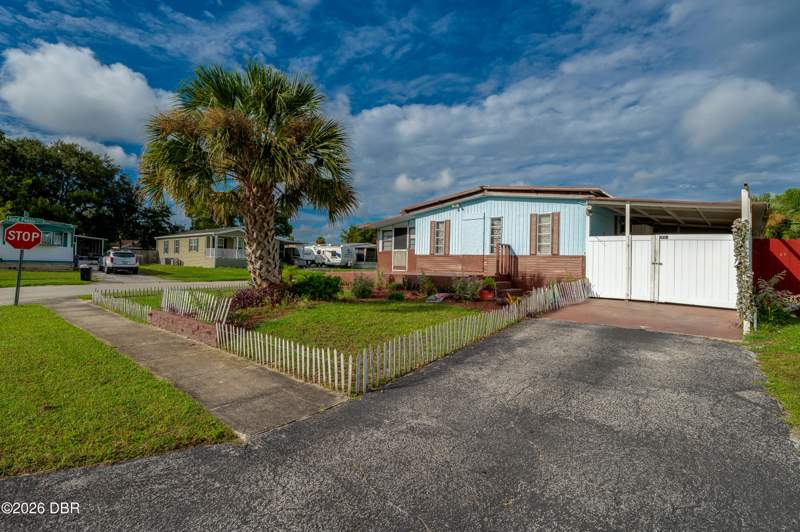 2 bedroom Manufactured Home at 128 Kon Tiki Terrace, Barefoot Park, Port Orange — photo 2