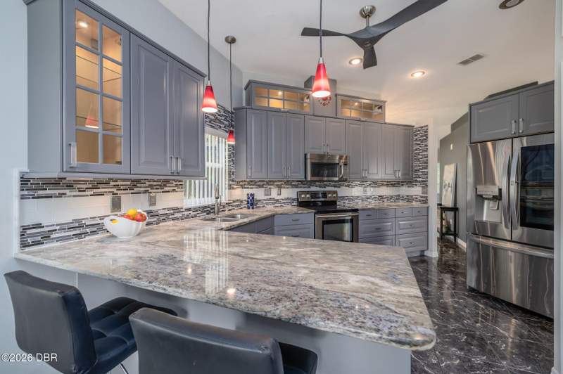 3 bedroom Single Family Residence at 20 Lake Walden Trail, Trails, Ormond Beach — photo 4