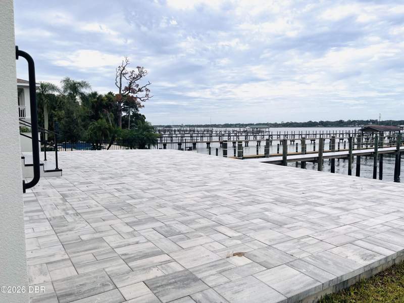 5 bedroom Single Family Residence at 2115 N Halifax Avenue, Ortona North, Daytona Beach — photo 5