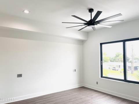 2115 N Halifax Avenue, Daytona Beach FL - photo 23 of 36