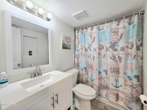 405 N Halifax Avenue #101, Daytona Beach FL - photo 9 of 20
