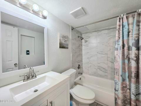 405 N Halifax Avenue #101, Daytona Beach FL - photo 10 of 20