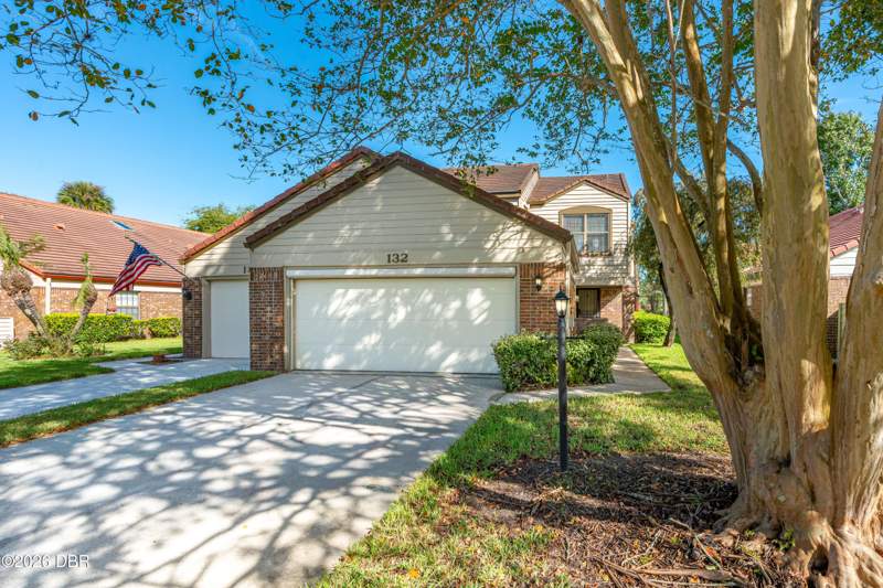 3 bedroom Townhouse at 132 Bermuda Petrel Court, Pelican Bay, Daytona Beach — photo 3