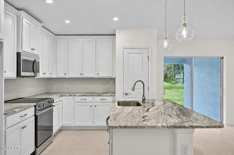 120 Pepperdine Drive, Palm Coast FL - photo 12 of 43
