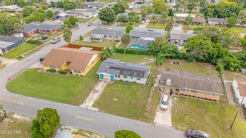 3 bedroom Single Family Residence at 1033 Cadillac Drive, Beverly Hills, Daytona Beach — photo 3