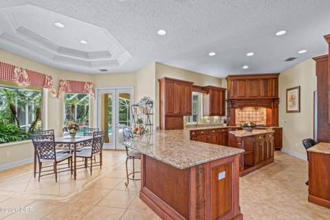 1025 Hampstead Lane, Ormond Beach FL - photo 8 of 72