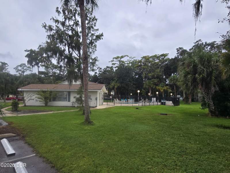 2 bedroom Condominium at 1600 Big Tree Road #A4, Condo At Georgetown Lake, A Condo, Daytona Beach — photo 4