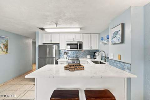 3647 S Atlantic Avenue #2D, Daytona Beach Shores FL - photo 9 of 27