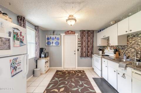 1941 Forest Avenue, Daytona Beach FL - photo 8 of 36