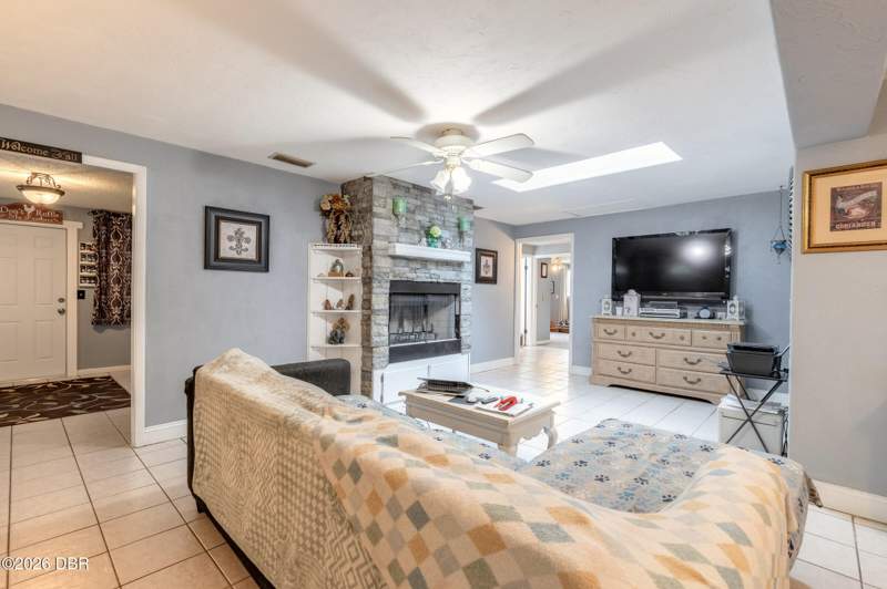 3 bedroom Single Family Residence at 1941 Forest Avenue, Pine Forest, Daytona Beach — photo 4