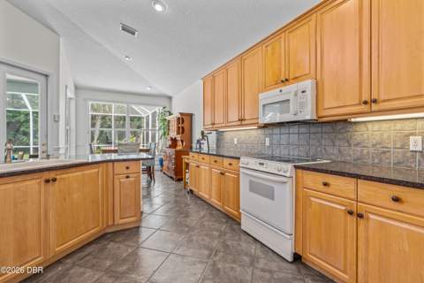 33 Kingsbridge Crossing Drive, Ormond Beach FL - photo 19 of 61