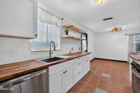 119 Bigelow Drive, Edgewater FL - photo 7 of 24