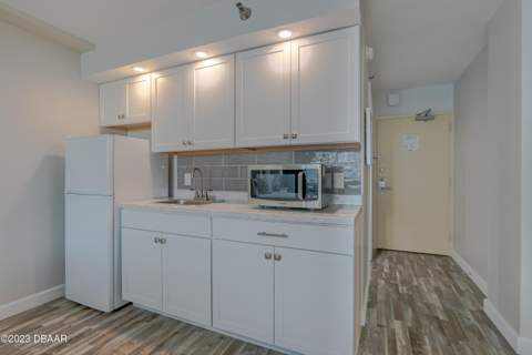 1909 S Atlantic Avenue #724, Daytona Beach Shores FL - photo 8 of 41