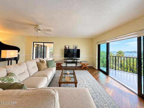 944 S Peninsula Drive, Daytona Beach FL - photo 12 of 67