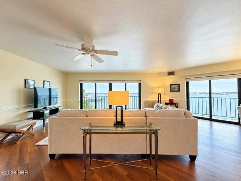 944 S Peninsula Drive, Daytona Beach FL - photo 14 of 67
