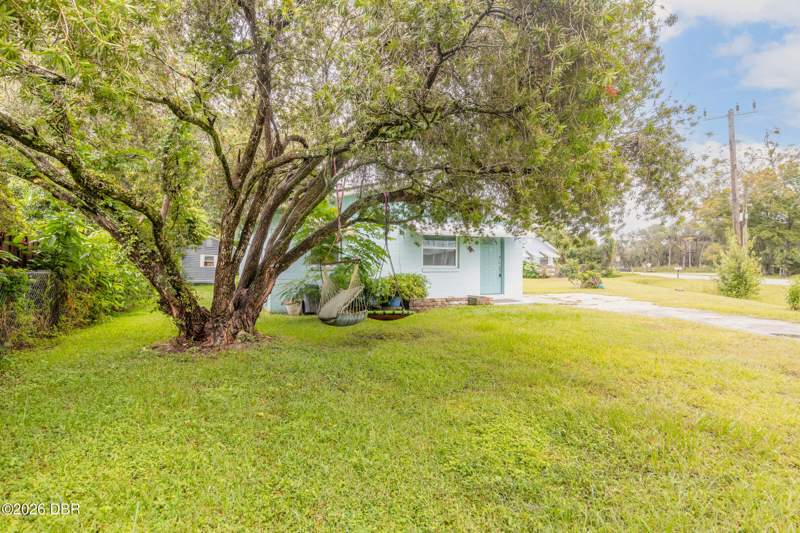 3 bedroom Single Family Residence at 1865 Pioneer Trail, New Smyrna Beach, New Smyrna Beach — photo 4
