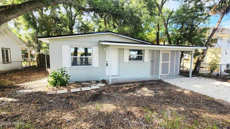 2 bedroom Single Family Residence at 128 Kingston Avenue, Highland Park, Daytona Beach — photo 2