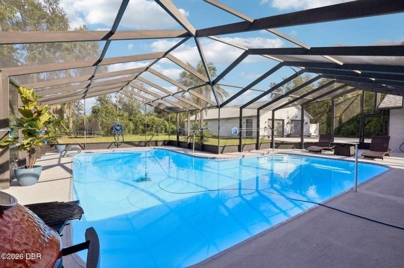 4 bedroom Single Family Residence at 5803 Spruce Creek Woods Drive, Spruce Creek Woods, Port Orange — photo 2