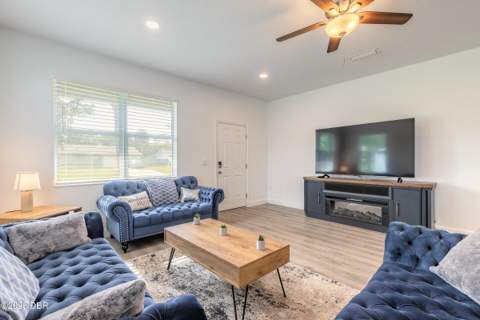 2625 Travelers Palm Drive, Edgewater FL - photo 10 of 39