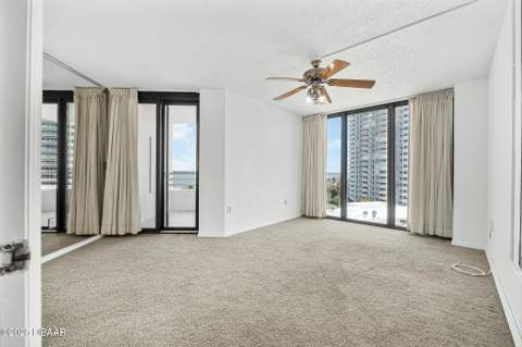 1 NW Oceans West Blvd Boulevard #8A2, Daytona Beach Shores FL - photo 11 of 59