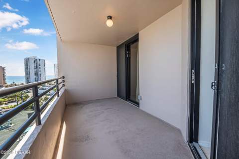 1 NW Oceans West Blvd Boulevard #8A2, Daytona Beach Shores FL - photo 16 of 59