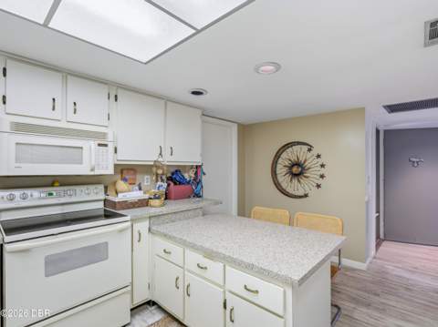 368 Gleneagles Drive, New Smyrna Beach FL - photo 17 of 42