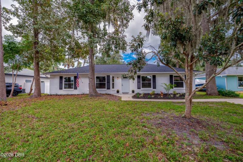 4 bedroom Single Family Residence at 2911 Vista Palm Drive, Florida Shores, Edgewater — photo 2