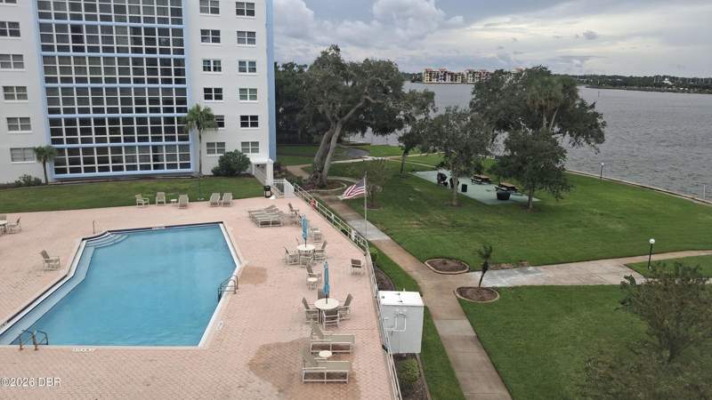 2 bedroom Condominium at 1224 S Peninsula Drive #418, Pendleton Club Condo, Daytona Beach — photo 5