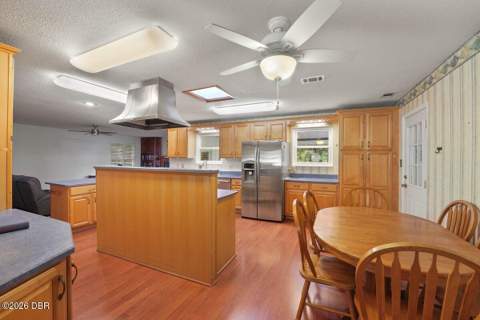 42 S St Andrews Drive, Ormond Beach FL - photo 13 of 37