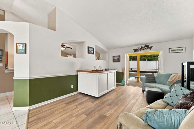 3 bedroom Single Family Residence at 1420 Bent Oaks Boulevard, DeLand, DeLand — photo 4