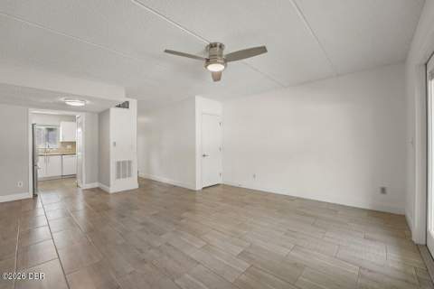 55 Vining Court #201, Ormond Beach FL - photo 6 of 27