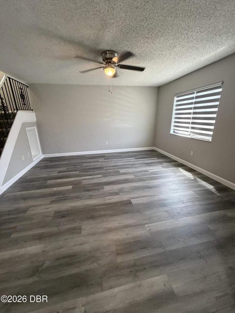 3 bedroom Single Family Residence at 2028 Oak Meadow Circle, Oak Meadow, South Daytona — photo 3
