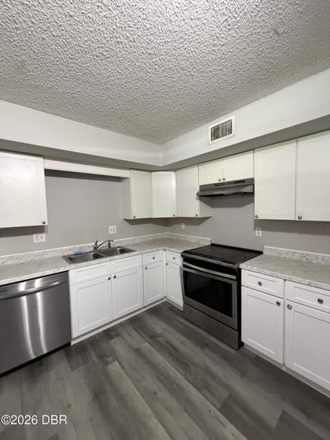 2028 Oak Meadow Circle, South Daytona FL - photo 7 of 22
