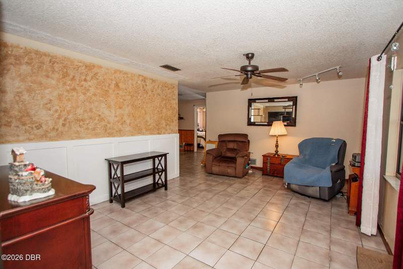 3 bedroom Single Family Residence at 1214 S Tracy Drive, Willow Run, Port Orange — photo 2
